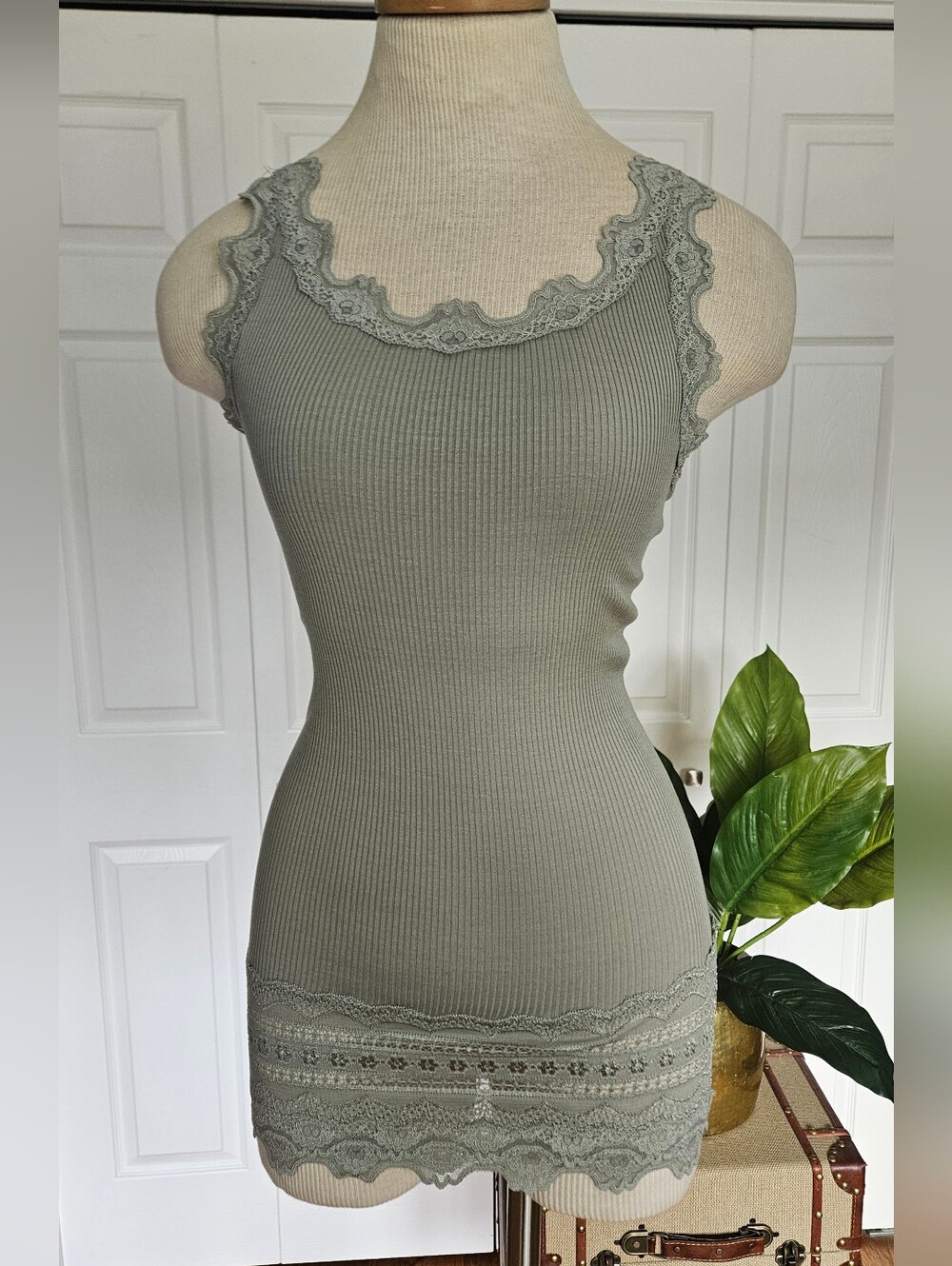 ROSEMUNDE COPENHAGEN Silk Cotton Longline Lace Trim Size S Tank Top Sage Green.